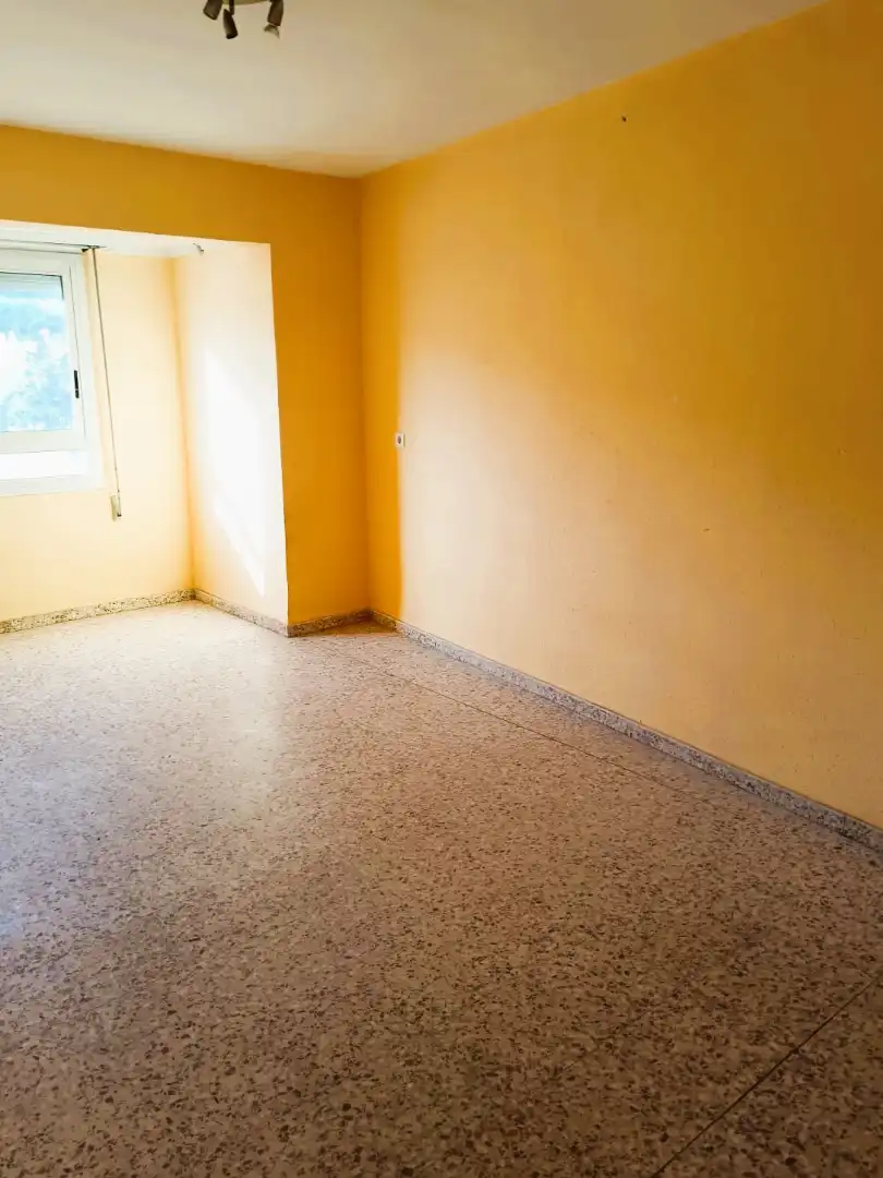 Piso en venta en Llaurí con Balcón