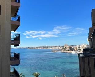 Vista exterior de Àtic en venda en Torrevieja amb Terrassa i Balcó