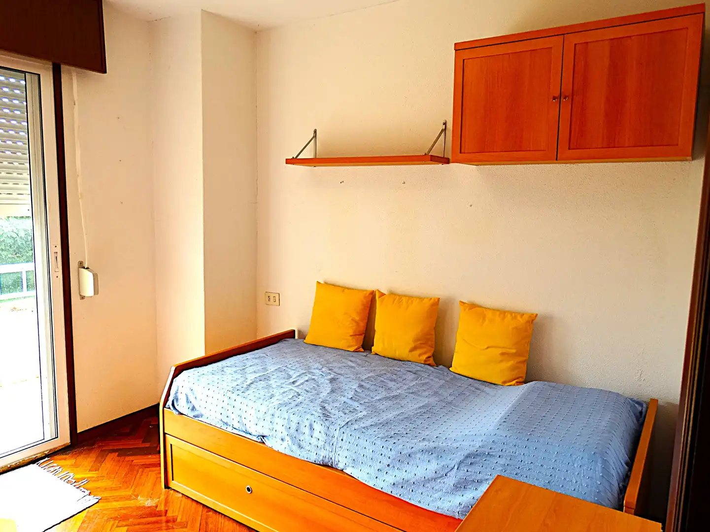 Habitación de Casa adosada en venta en Miño con Jardín privado, Parquet y Terraza