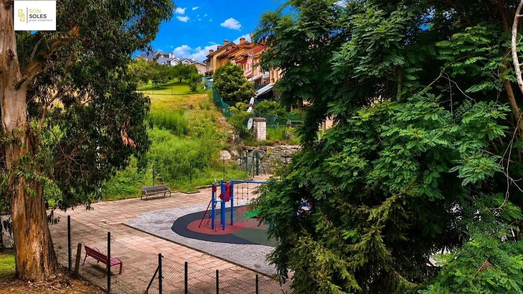 Vista exterior de Planta baja en venta en Miengo con Calefacción, Jardín privado y Terraza