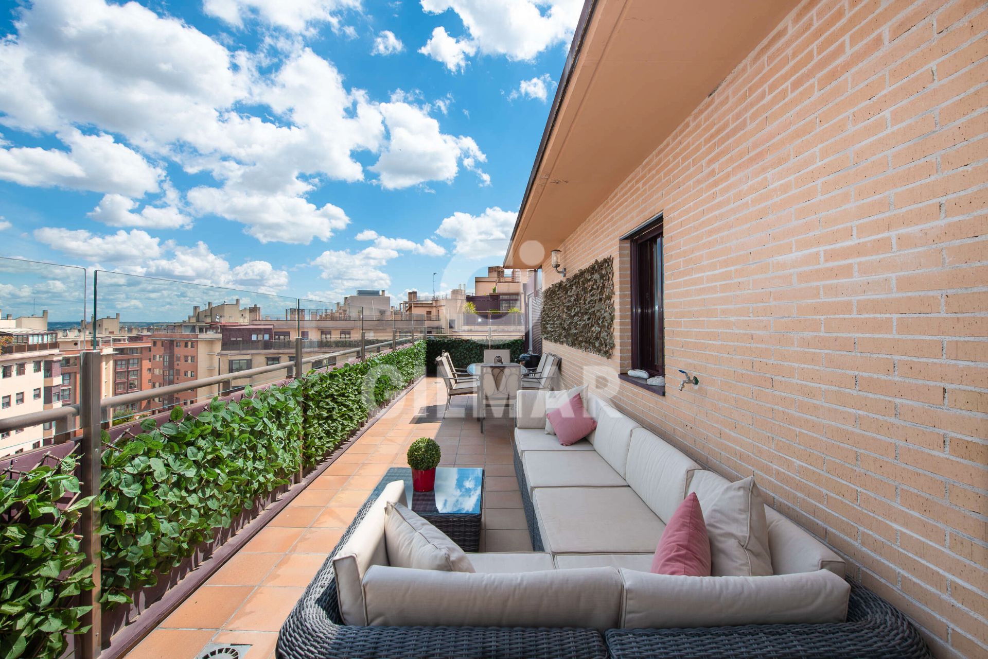 Terrassa de Àtic en venda en  Madrid Capital amb Aire condicionat, Jardí privat i Terrassa