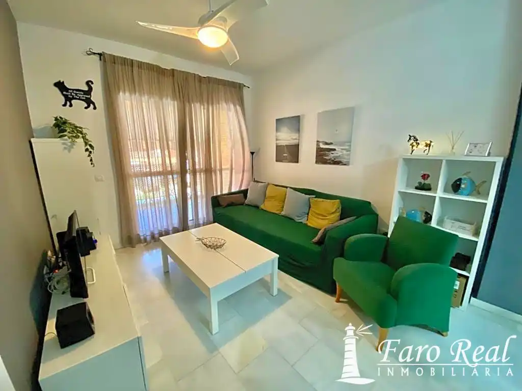 Sala de estar de Apartamento de alquiler en Sanlúcar de Barrameda con Aire acondicionado, Terraza y Amueblado