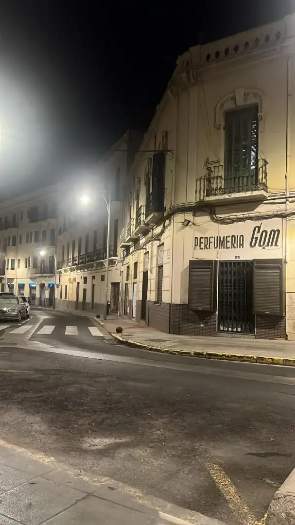 Vista exterior de Local en venda en  Melilla Capital