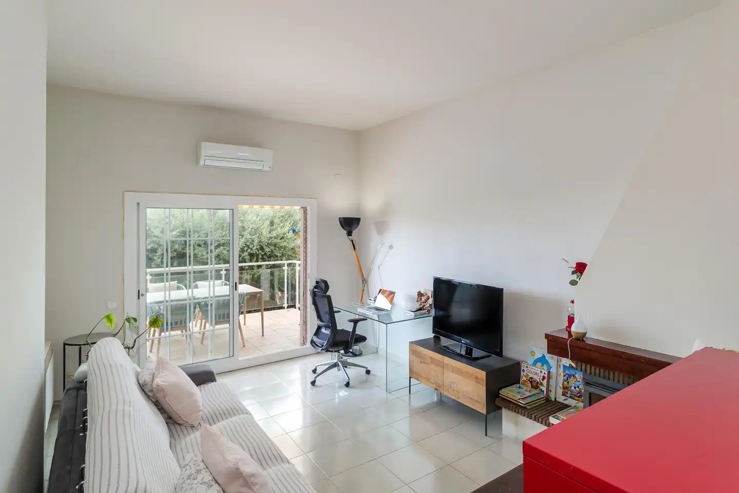 Sala d'estar de Casa o xalet en venda en Teià amb Calefacció, Jardí privat i Terrassa