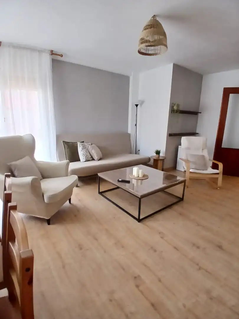 Wohnzimmer von Wohnung zur Miete in La Almunia de Doña Godina  mit Heizung, Parkett und Terrasse