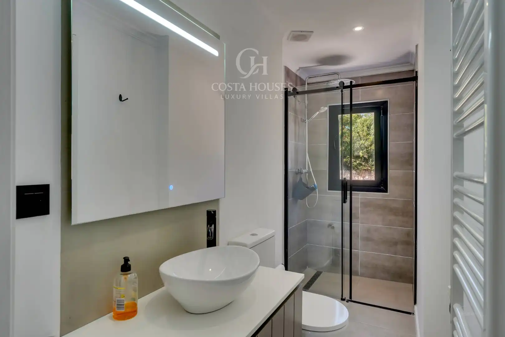 Bathroom of Houses for sale in Jávea / Xàbia  with Air Conditioner, Heating and Private garden