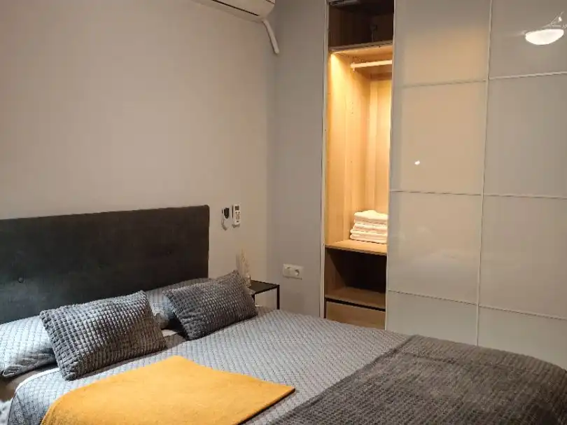 Bedroom of Flat for sale in Monachil  with Air Conditioner