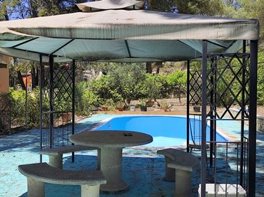 Maison rustique avec piscine à vendre à Tibi