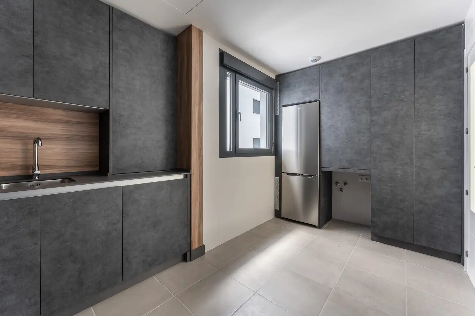 Kitchen of Flat for sale in Málaga  with Parquet flooring, Terrace and Storage room