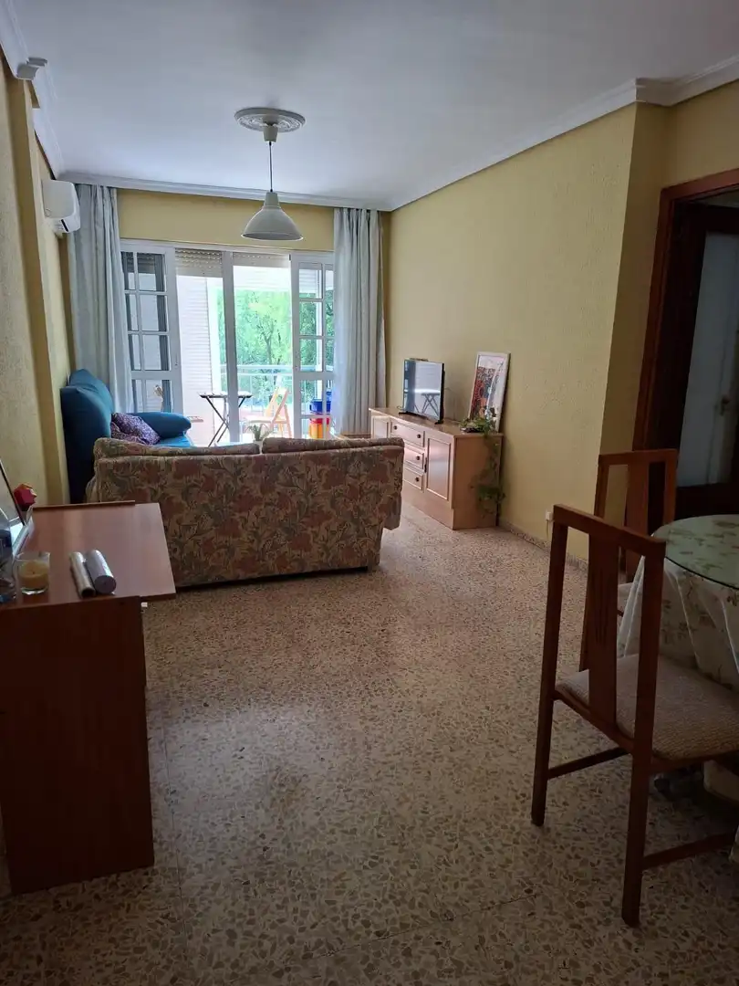 Sala de estar de Piso de alquiler en Sevilla con Aire acondicionado, Amueblado y Balcón