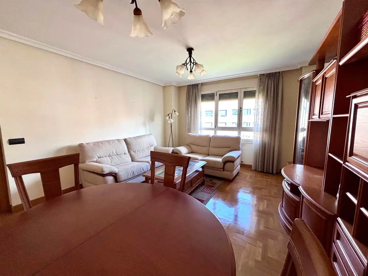 Sala de estar de Piso en venta en Gijón  con Calefacción, Parquet y Terraza