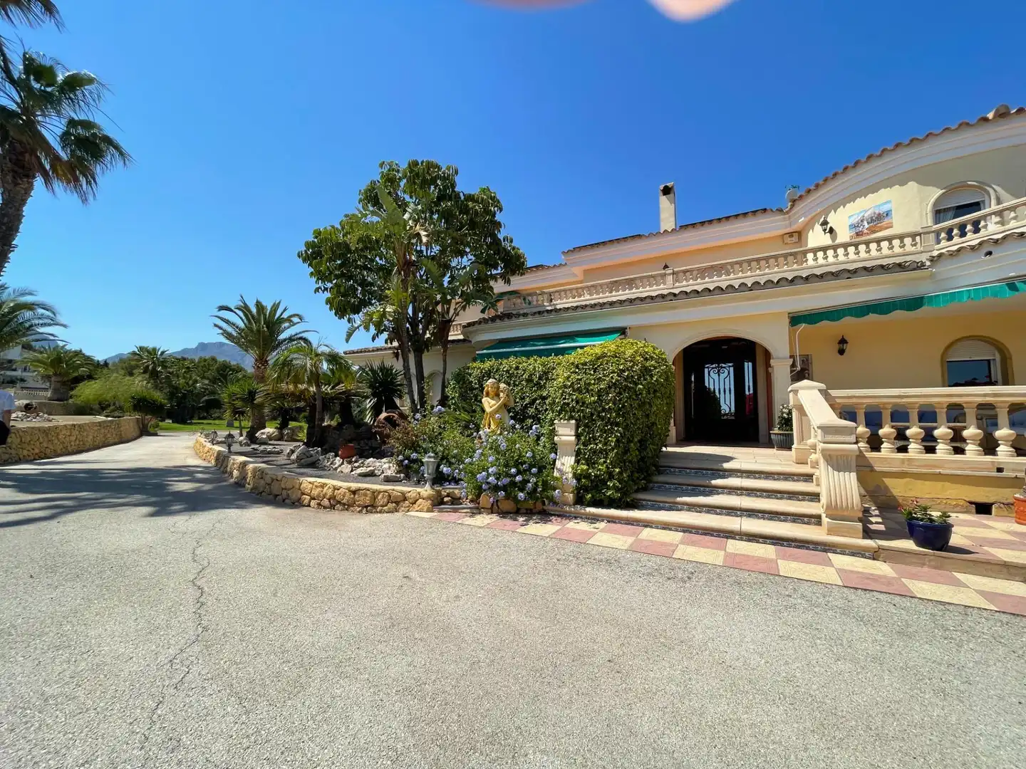 Exterior view of Houses for sale in L'Alfàs del Pi  with Air Conditioner, Heating and Private garden