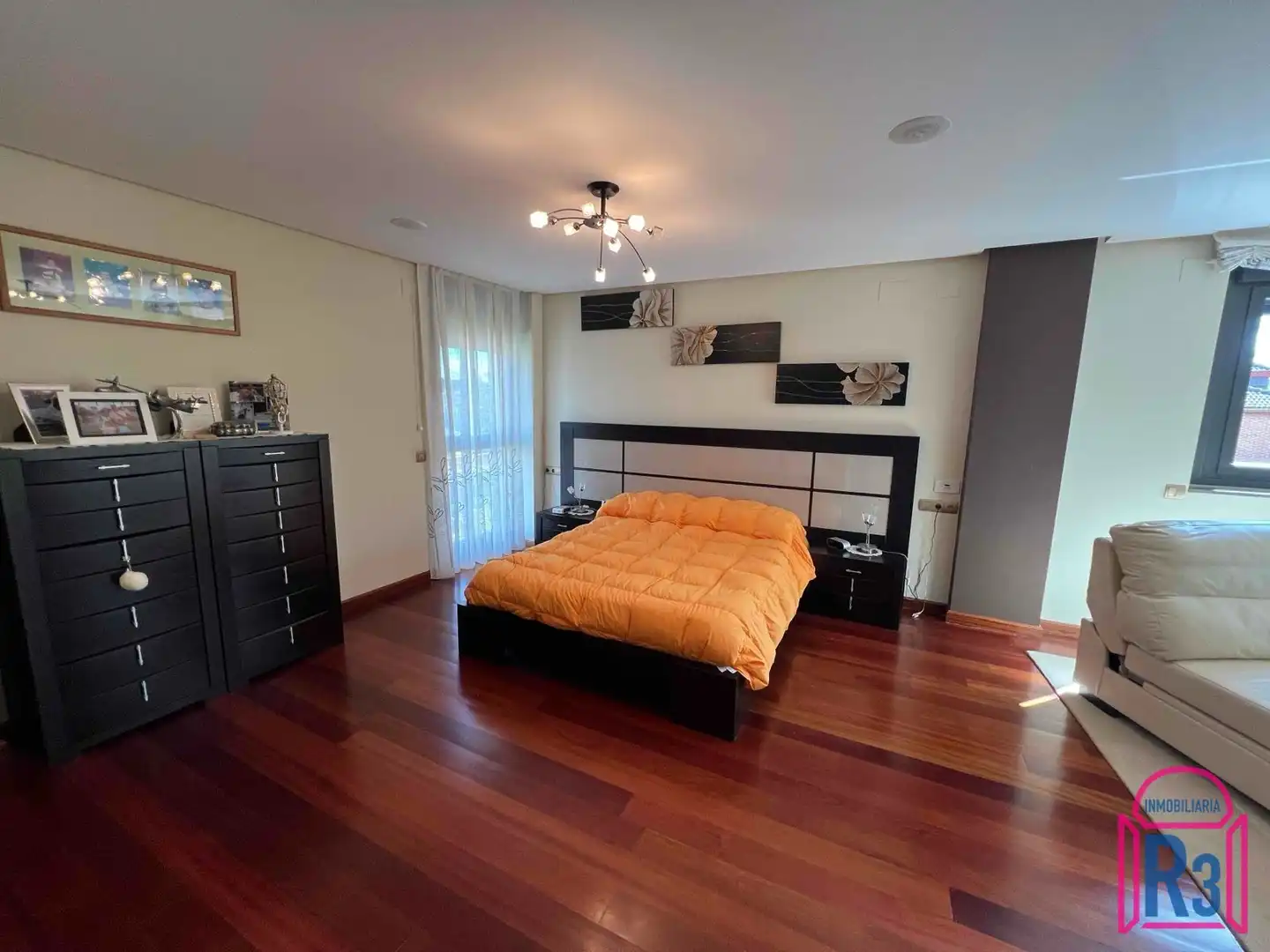 Bedroom of Houses for sale in Villaquilambre  with Heating