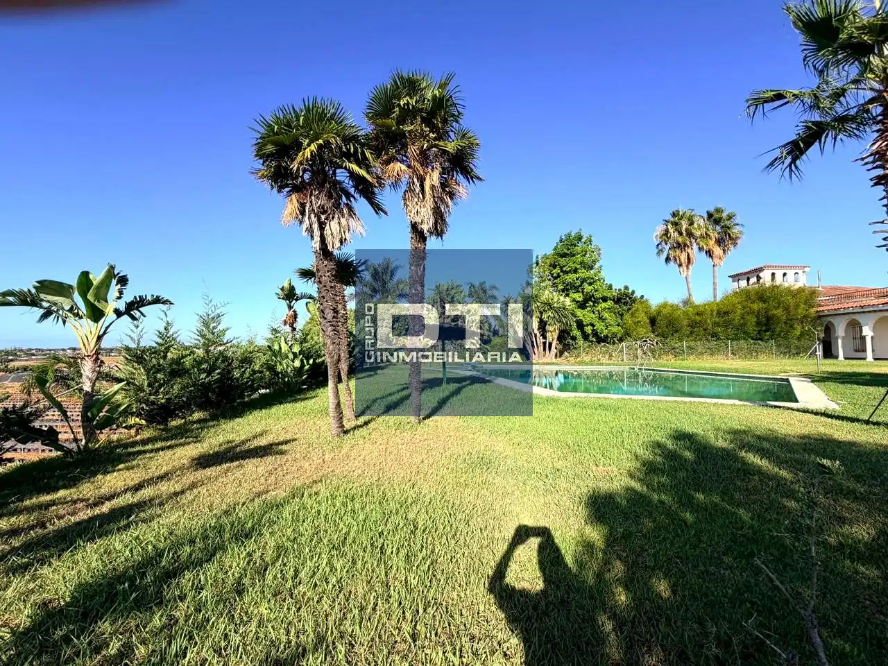 Jardín de Casa o chalet en venta en Gibraleón
