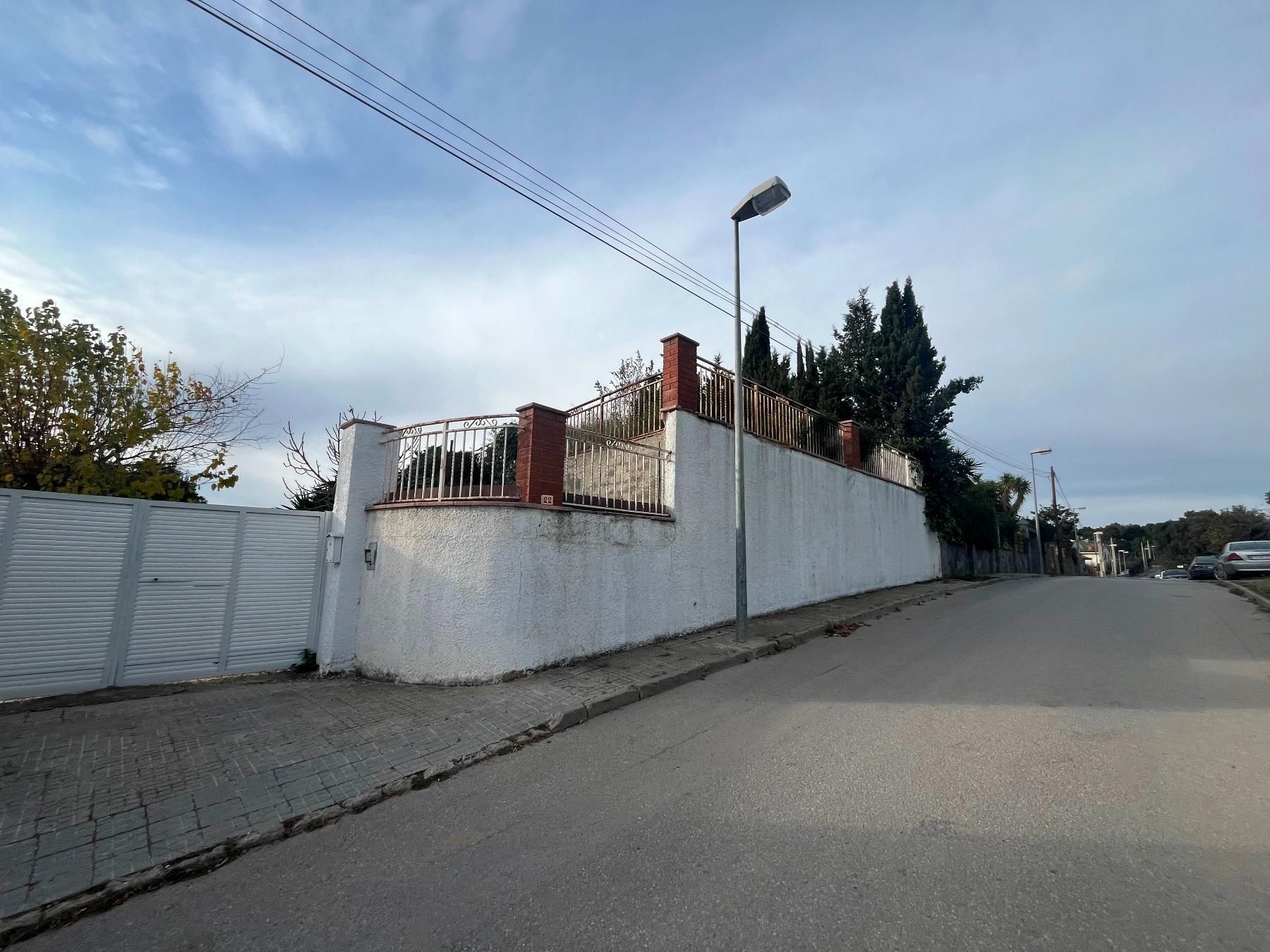 Exterior view of Houses for sale in Sentmenat