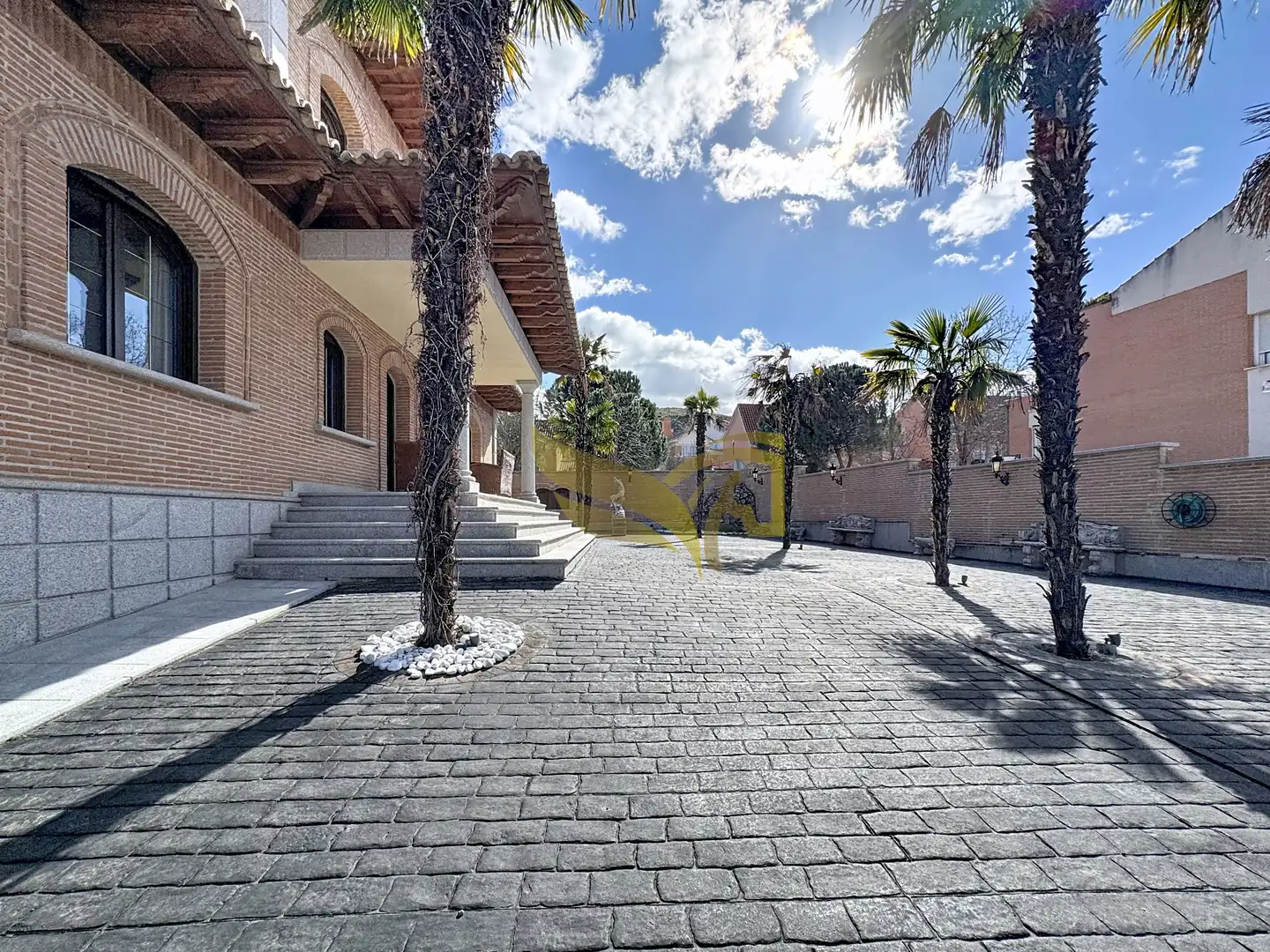 Vista exterior de Casa o chalet en venta en Aranjuez con Aire acondicionado, Calefacción y Jardín privado