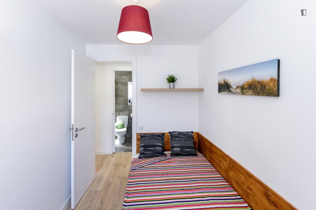 Apartament per a compartir a Collblanc