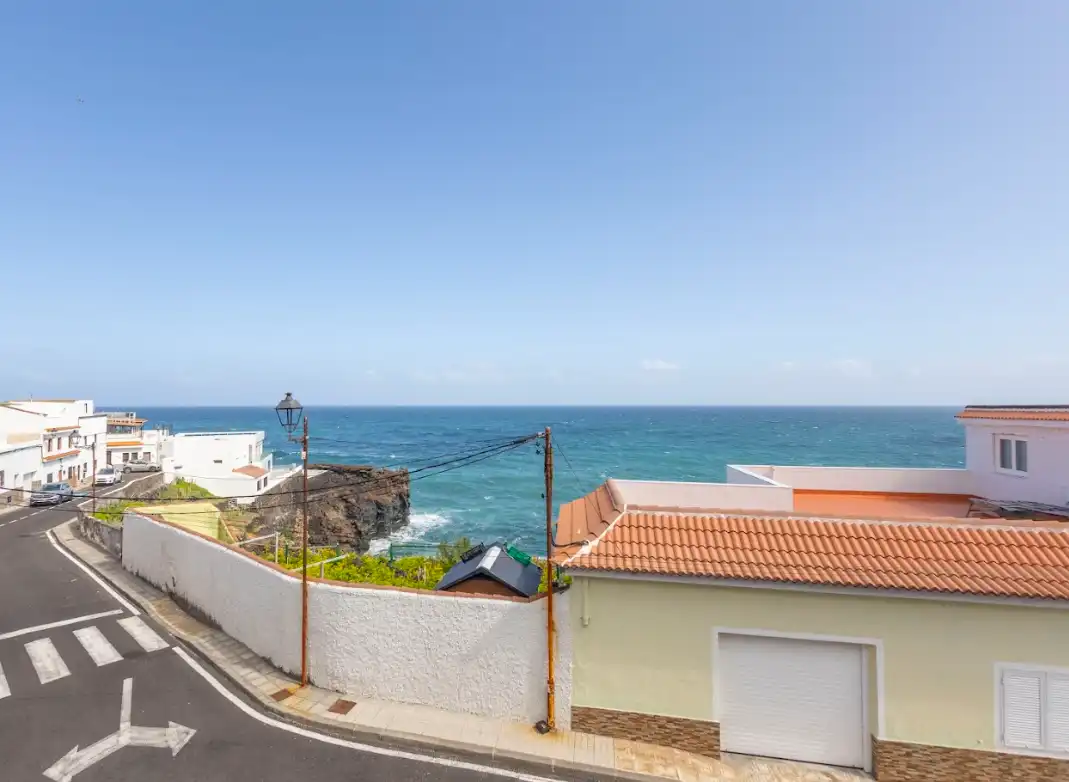 Vista exterior de Edificio en venta en San Juan de la Rambla