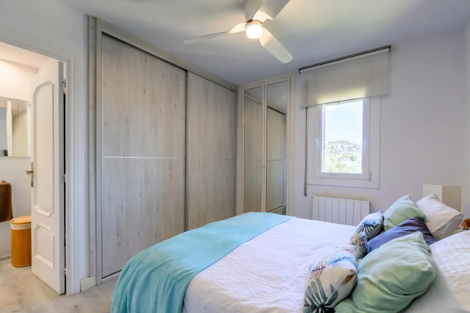 Habitación de Piso en venta en Esplugues de Llobregat con Calefacción y Jardín privado