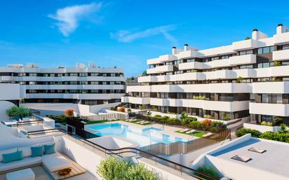 Vista exterior de Apartament en venda en Estepona amb Aire condicionat, Calefacció i Jardí privat