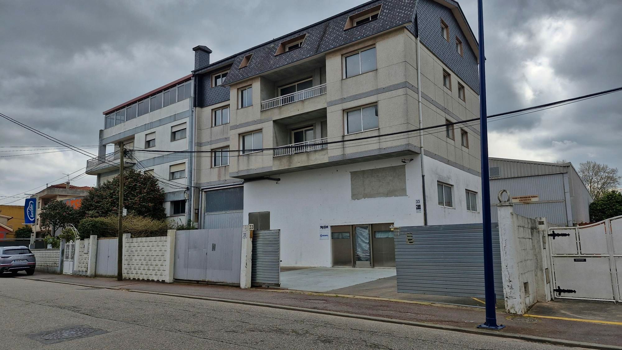 Exterior view of Industrial buildings to rent in Vigo 