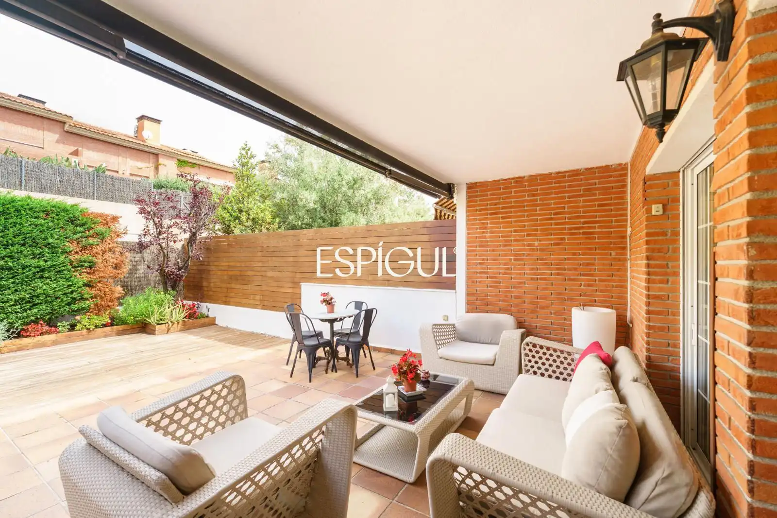 Terrassa de Casa adosada en venda en Vilassar de Mar amb Aire condicionat, Calefacció i Jardí privat