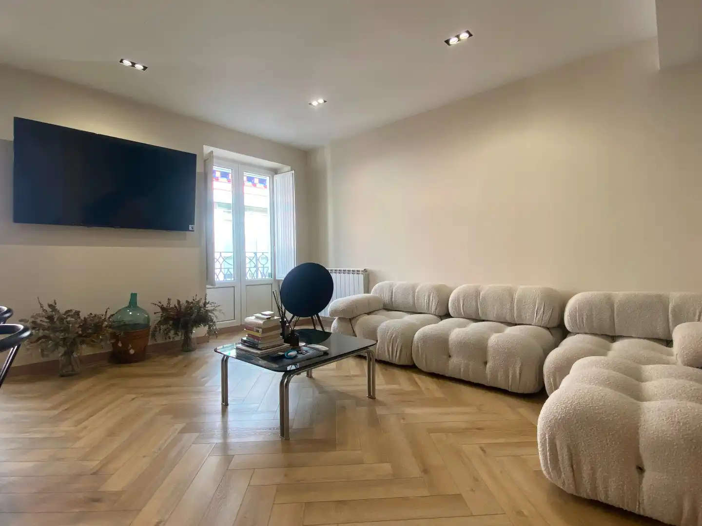 Sala d'estar de Dúplex en venda en Burgos amb Calefacció, Parquet i Traster
