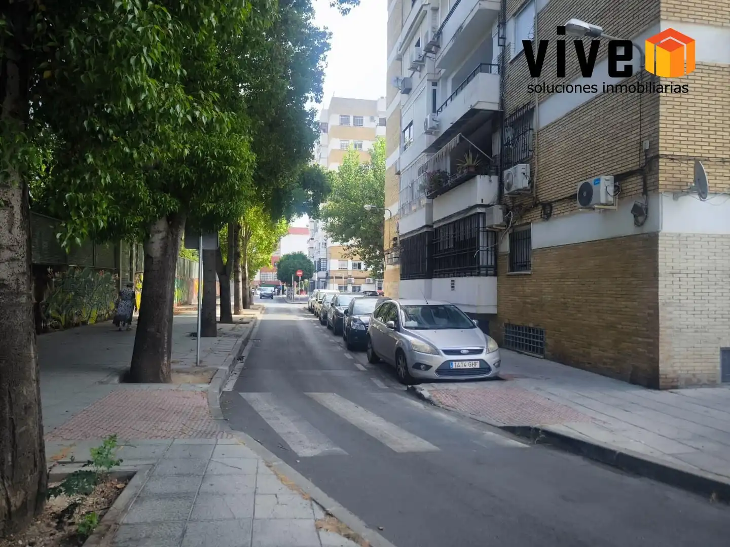 Exterior view of Flat for sale in Sevilla  with Air Conditioner, Terrace and Furnished