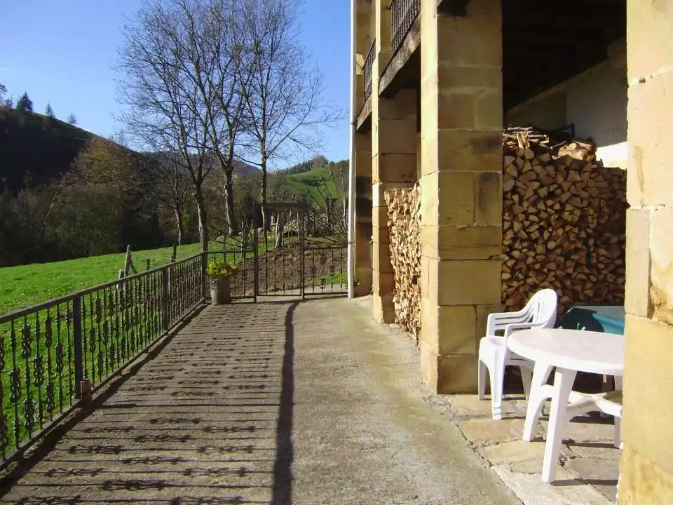 Terrasse von Gebäude zum Verkauf in Mallabia
