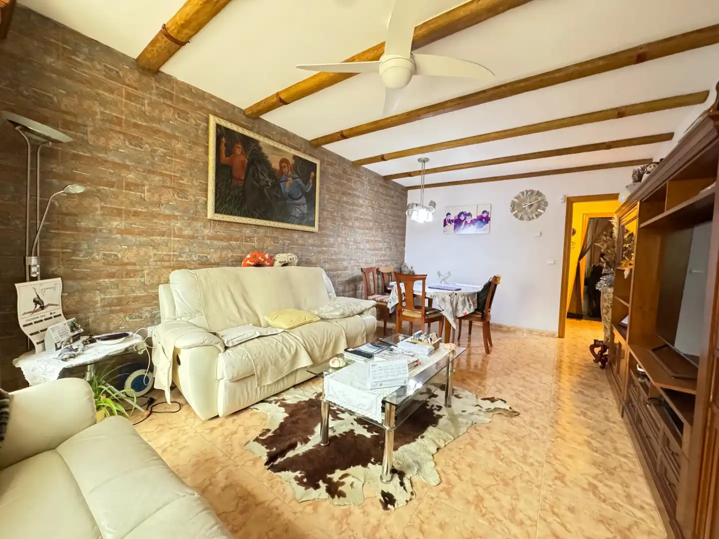 Sala d'estar de Casa o xalet en venda en Pira amb Calefacció, Jardí privat i Terrassa