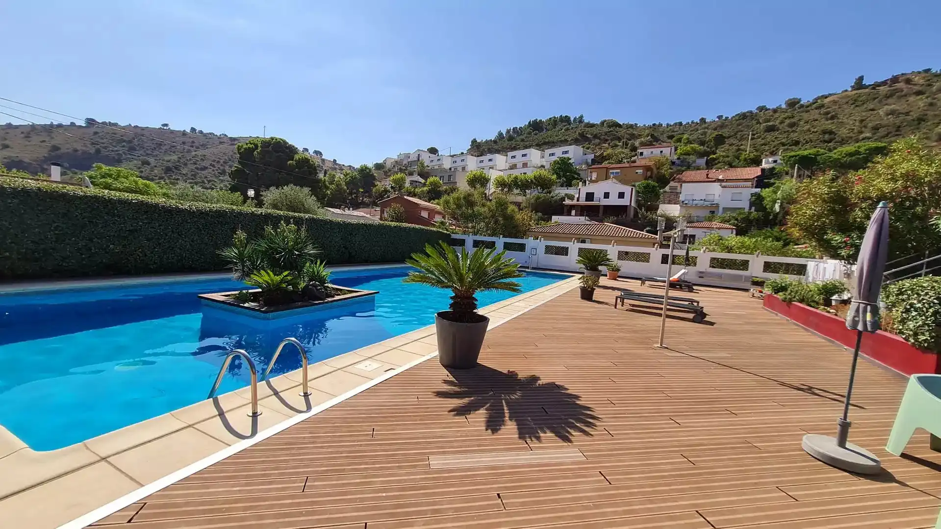 Piscina de Casa o xalet en venda en Colera amb Aire condicionat, Calefacció i Jardí privat