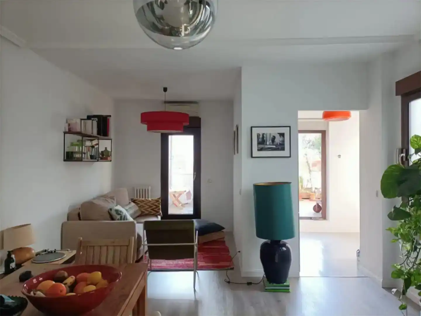 Sala d'estar de Àtic de lloguer en  Madrid Capital amb Aire condicionat