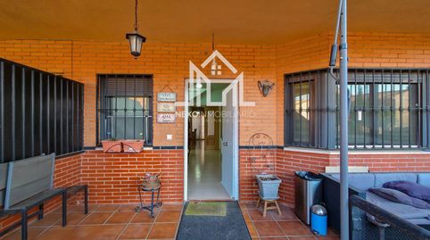 Foto 2 de Casa adosada en venta en Filomena Contreras Fernandez, Los Robles, Seseña