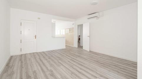 Foto 3 de Piso de alquiler en C. Padre Pedro Ayala, Barrio del Nervión,  Sevilla Capital