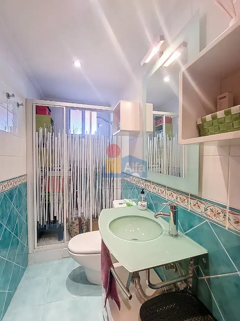 Badezimmer von Maisonette zum Verkauf in Silla mit Klimaanlage, Terrasse und Abstellraum