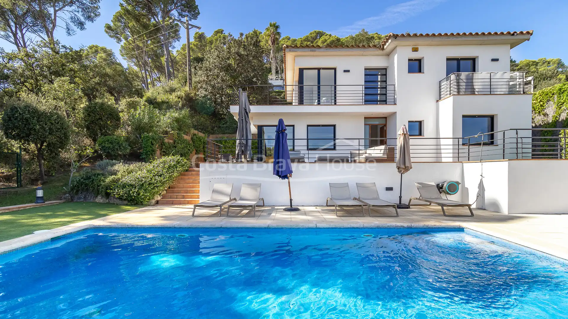 Casa amb terrassa en venda a Carrer de Josep Clarà, imagen 2