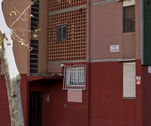 Piso en Venta en Carrer de Jaume Huguet en El Besós i el Maresme