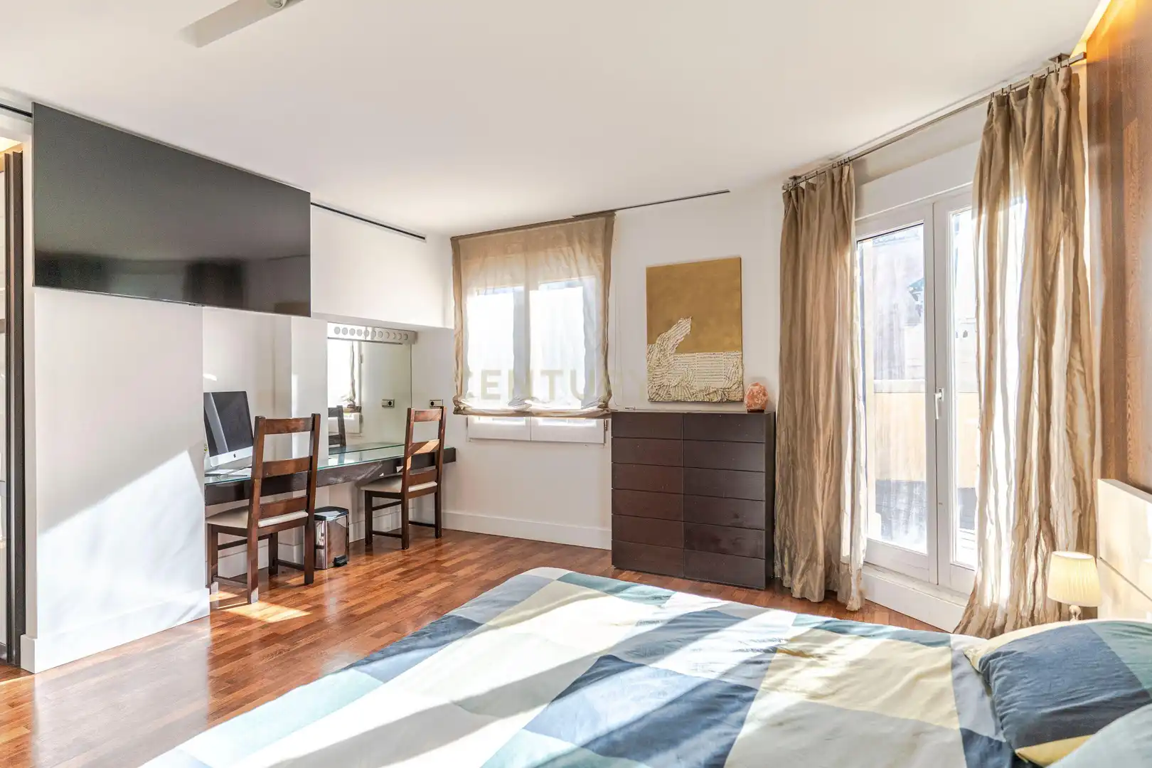 Habitación de Apartamento en venta en Granada con Aire acondicionado, Horno y Microondas