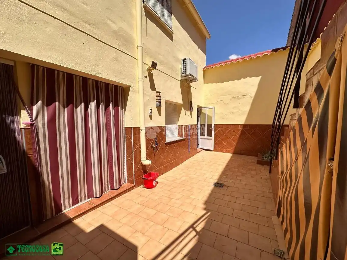 Terraza de Casa adosada en venta en La Solana   con Terraza