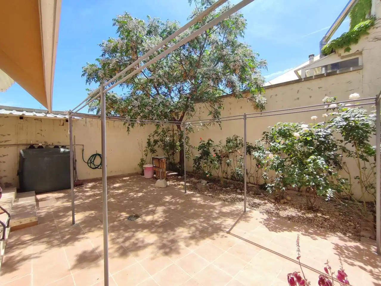 Jardín de Casa adosada en venta en Casas de Juan Núñez con Calefacción, Jardín privado y Terraza
