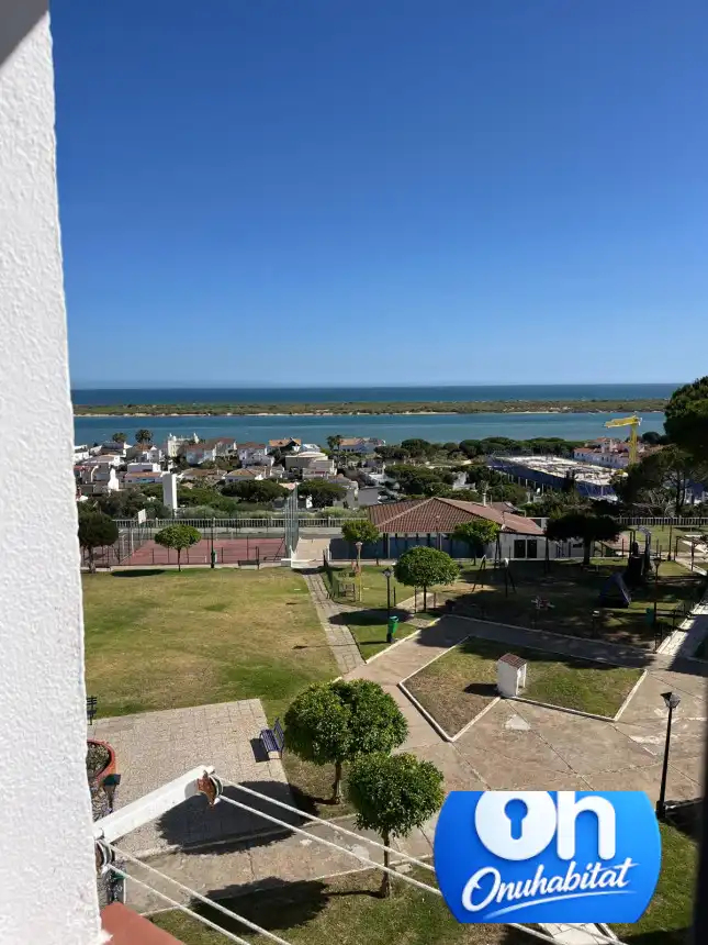 Piso en venta en El Rompido con Jardín privado, Piscina y Amueblado