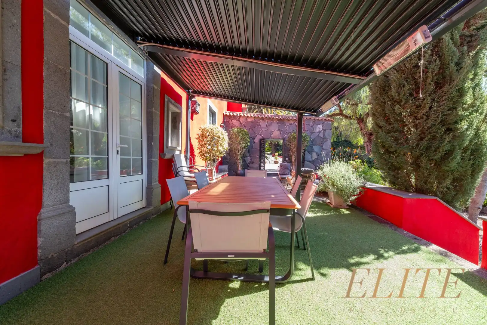Terrace of Country homes for sale in Santa Brígida  with Air Conditioner, Heating and Private garden