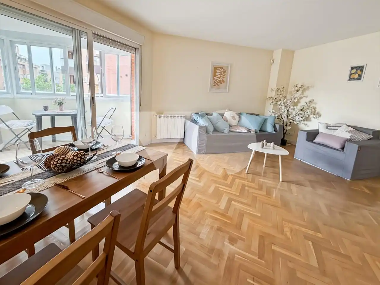 Sala de estar de Piso en venta en Madrid con Calefacción, Parquet y Terraza