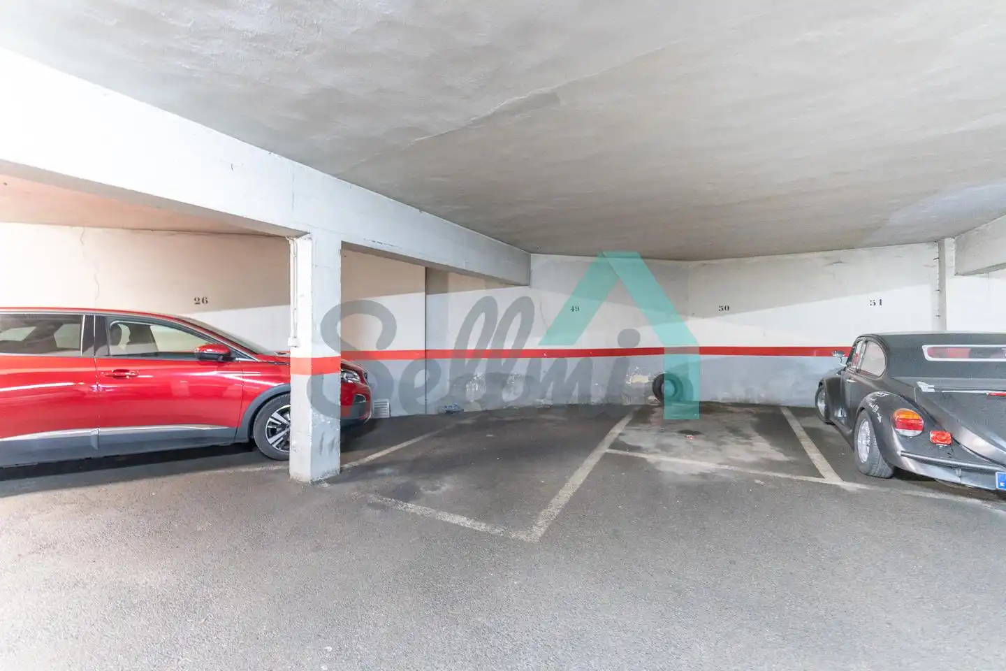Parkplatz von Garage zur Miete in Oviedo 