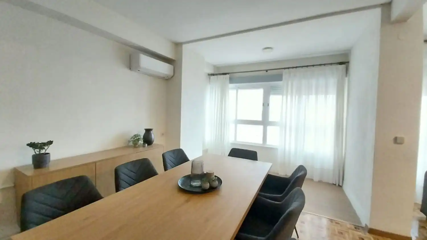 Comedor de Piso de alquiler en Jaén con Aire acondicionado, Calefacción y Parquet