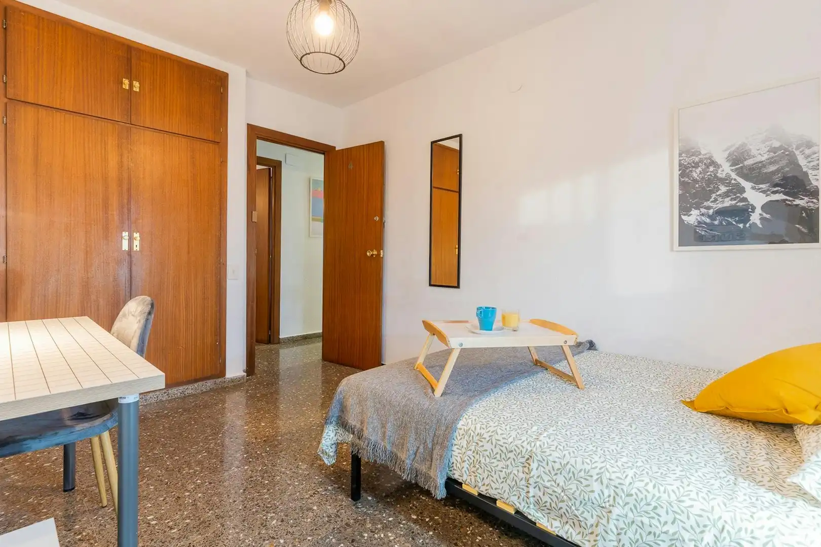 Habitación de Piso para compartir en Valencia con Amueblado, Lavadora y TV