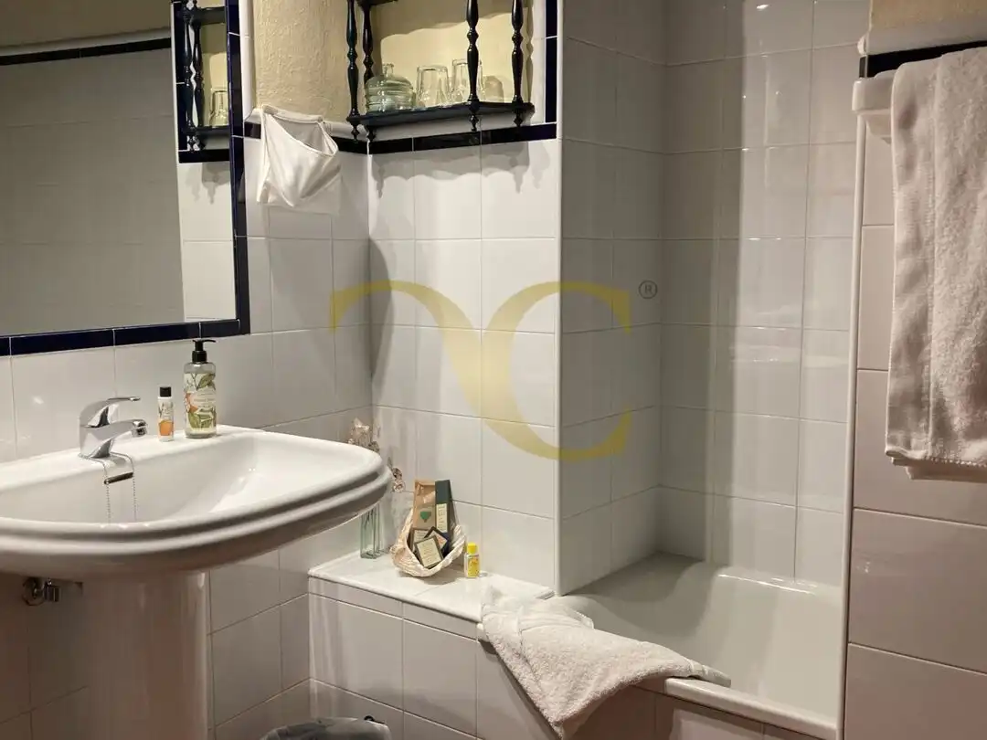 Bathroom of Houses for sale in Peñamellera Baja