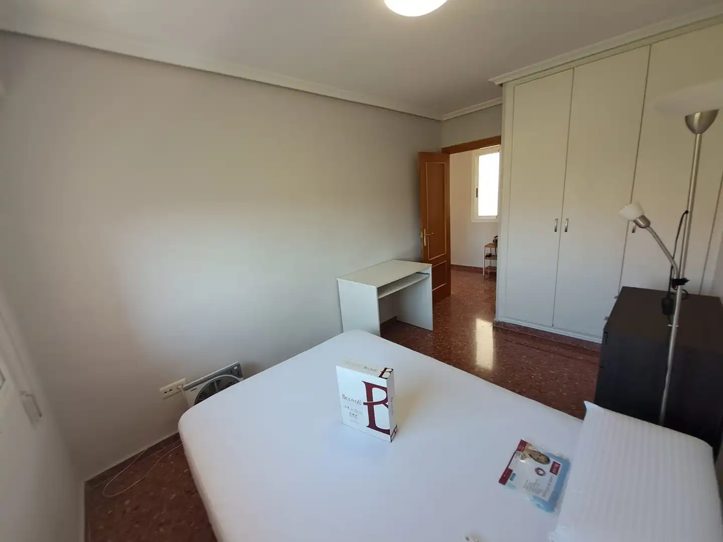 Schlafzimmer von Wohnung zur Miete in Burjassot mit Balkon