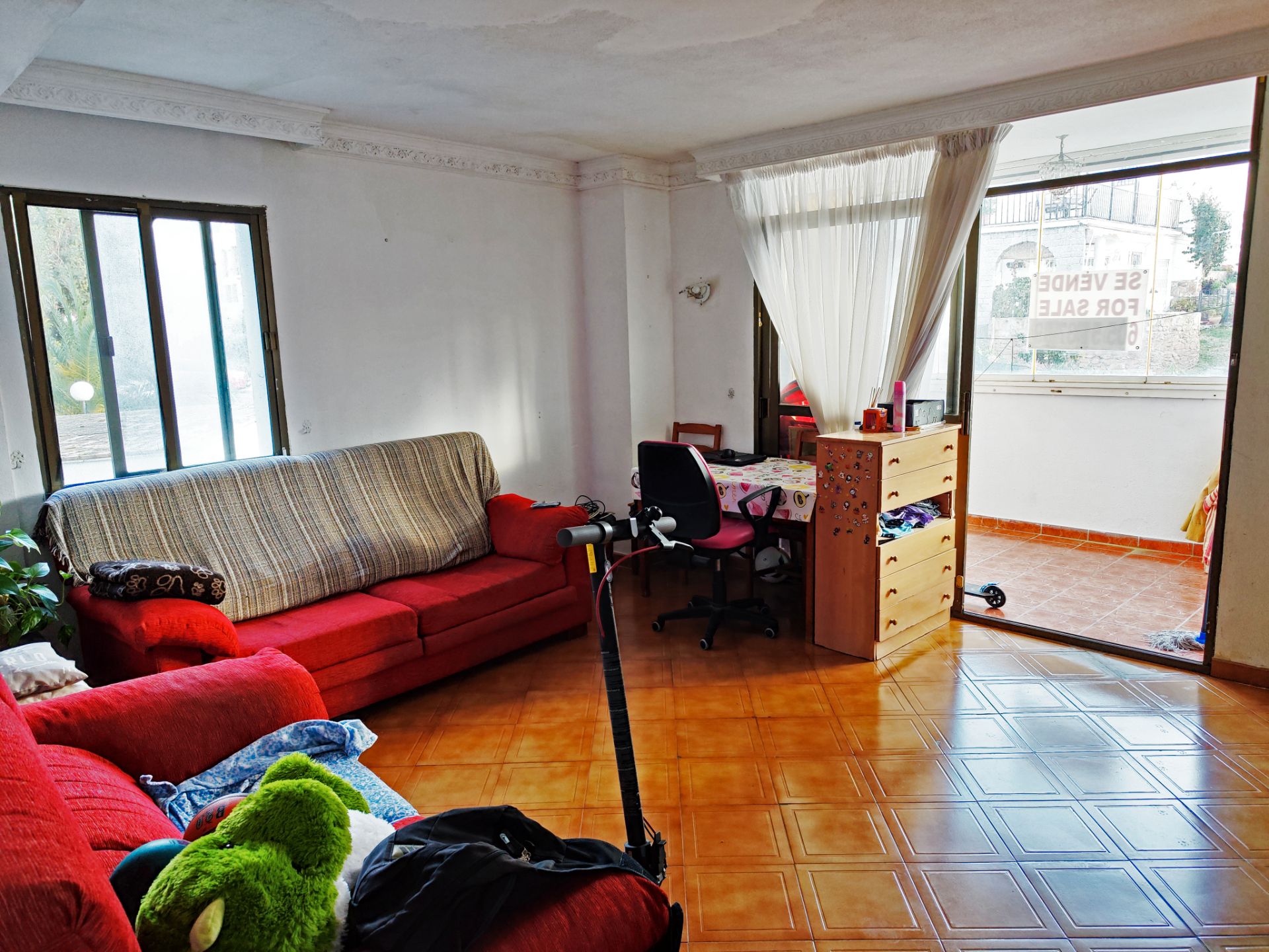 Habitación de Apartamento en venta en Fuengirola con Terraza y Piscina comunitaria