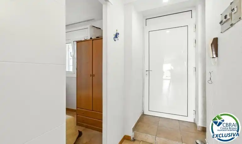 Àtic en venda en Empuriabrava amb Calefacció, Jardí privat i Moblat